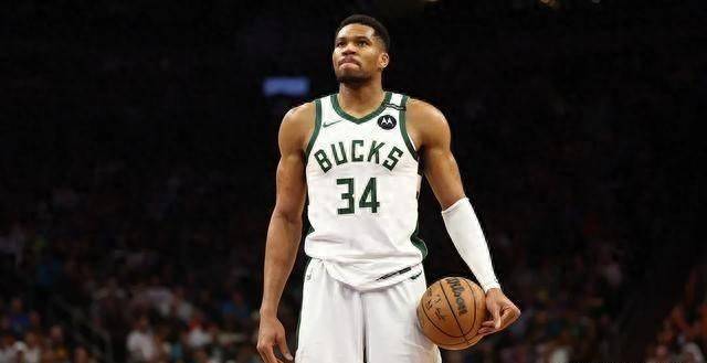 替补球员再次建功，球队深度获认可（替补再度发威，阵容厚度获赞）