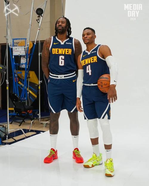 图赫尔：贝林厄姆以10号位身份回归，福登会是中路球员（图赫尔：贝林厄姆回到10号位，福登将踢中路）